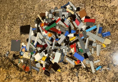 Vtg Lego Lot - Some Rare Minifigs + Accessories