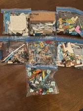 LEGO Friends #41756 Holiday ski slope and cafe