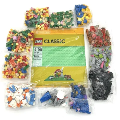 LEGO Classic Bricks Lot and 10700 Green Baseplate Building Toy