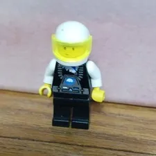 LEGO Astronaut Minifigure Black Suit White Helmet Yellow Visor Smiley Head