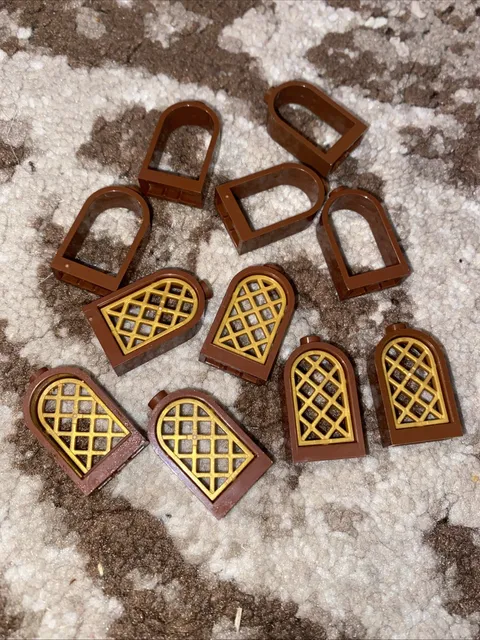 LEGO LOT 11 REDDISH BROWN WINDOW ROUNDED TOP 1 X 2 X 2 2/3 #30044 GOLD LATTICE