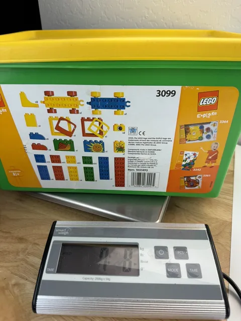 LEGO bulk lot 7 lbs 8 oz