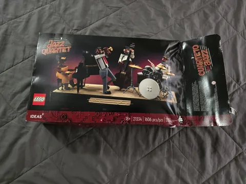 Retired New In BoxLEGO Ideas: Jazz Quartet (21334) Damaged Box