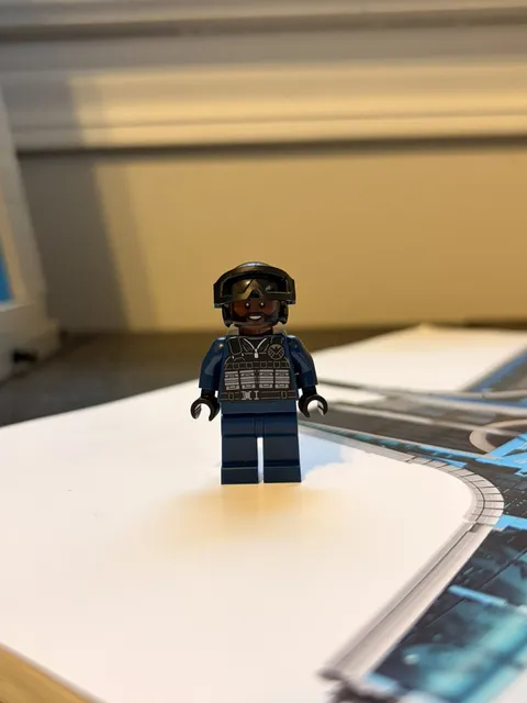 LEGO SUPER HEROES MINIFIGURE sh0918 SHIELD Agent - Male | NEW