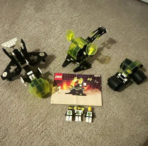 Lego Blacktron 2 lot with 100% complete sets 6878 w/ins and 6887 w/75% comp 6851