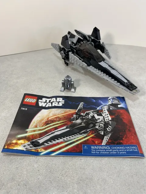 LEGO Star Wars: Imperial V-Wing Starfighter (7915)