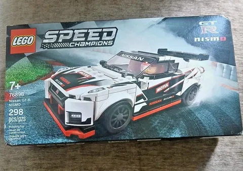 LEGO SPEED CHAMPIONS: Nissan GT-R NISMO (76896) New Sealed Dented Corners