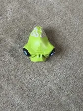 LEGO - Minifig, Head Modified Alien with 2 Fangs and Brain Tissue Pattern - Lime