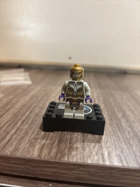 LEGO Marvel Avengers sh029 Chitauri Genera Minifigure 6865