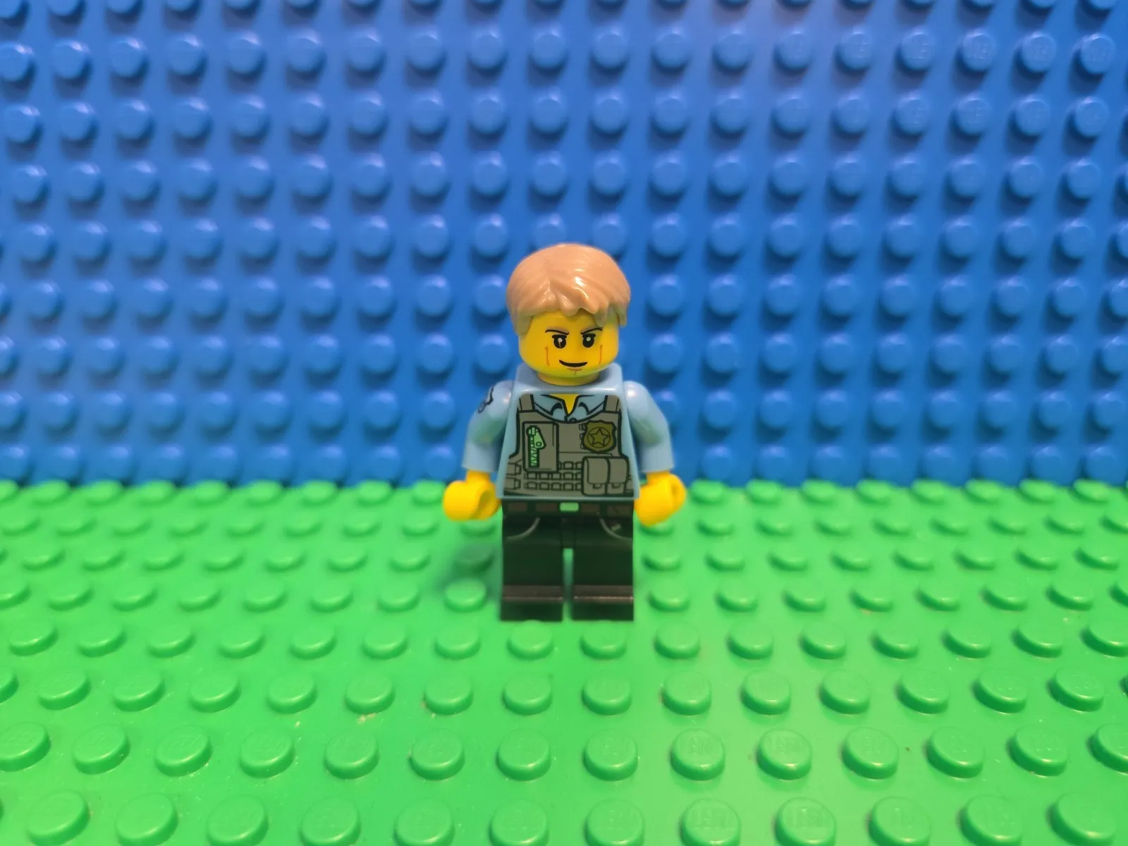 Lego Chase McCain Minifigure Town City Police cty0341 5000281 CMF Lot Rare HTF 