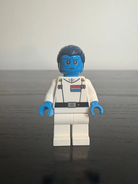 LEGO Grand Admiral Thrawn Minifigure Star Wars Rebels sw0811