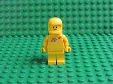 LEGO Classic Space Minifigure Yellow with Air Tanks Spaceman YS34