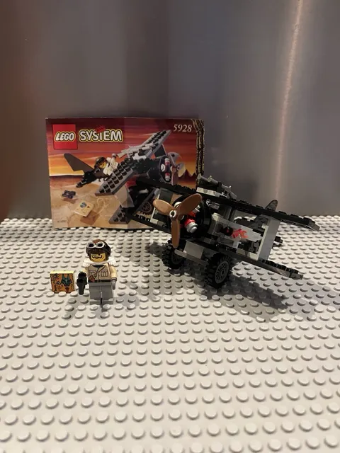Lego 5928 - Bi-Wing Baron - 100% Complete w/Instructions - Nice minifigure