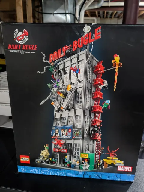 LEGO Super Heroes: Daily Bugle (76178)