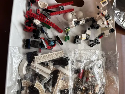 LEGO Mixed Robot Mech Parts Lot 1.12 LB Technic Bricks Partial Builds Wheels