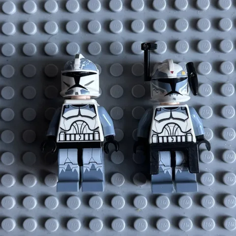 LEGO Star Wars Commander Wolffe and P1 Wolfpack
