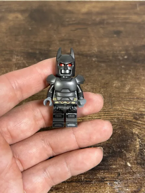 LEGO Heavy Armor Batman Minifigure 76110 211906 Super Hero Sh528 Batman DC
