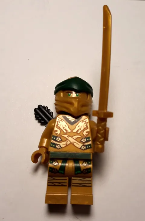 LEGO Ninjago Golden Lloyd (Legacy 2019) Minifigure – Dual Dragon Torso Gold Hood