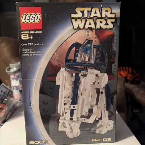LEGO R2-D2 8009 Star Wars NEW 242pcs Little Box Wear New And Sealed