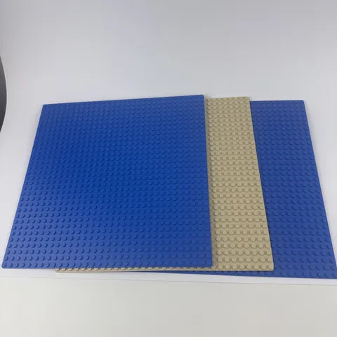 LEGO Lot of 3 3811 Tan Blue Baseplate 32x32 10" x 10"
