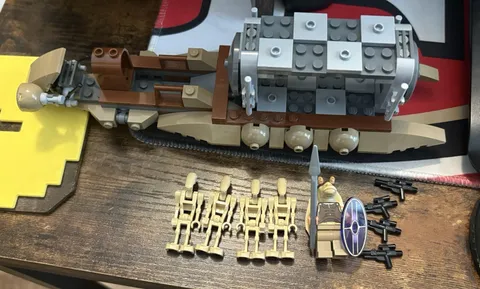 LEGO Star Wars 7929 The Battle of Naboo Incomplete