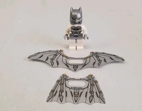 LEGO Space Suit Batman Minifigure 76025 DC Superhero Justice League