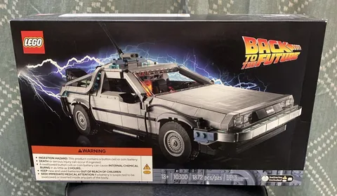LEGO Icons Back to the Future Time Machine (10300)