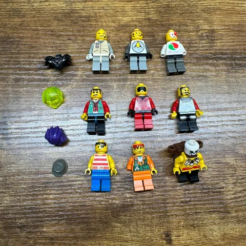 Vintage LEGO Minifigures Lot of 9 Pirates Castle Space Town Figures Accessories
