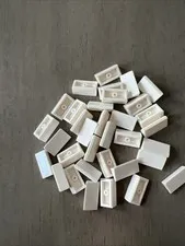 LEGO 85984 White Slope 30 1 x 2 x 2/3 - 34 Pieces