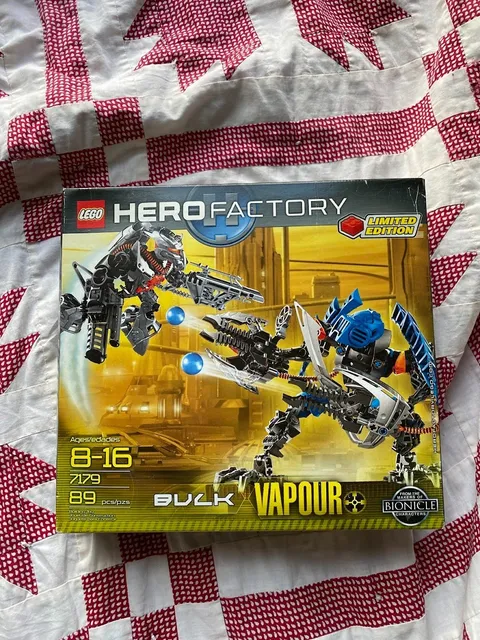 LEGO Hero Factory Bulk vs. Vapour Set 7179 Limited Edition SEALED