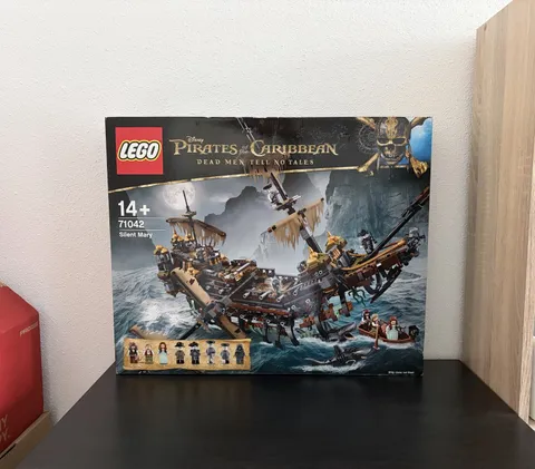 LEGO Pirates of the Caribbean 71042: Silent Mary NEW & Unopened EXCELLENT CONDITION