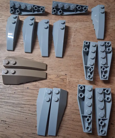 A Lego Lot Assorted Wedge Pieces Light Bluish Gray 41748 41747 41765 41764