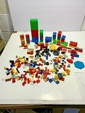 VTG MIXED LOT TOY Bricks 300 Pieces LEGO Blocks Figures 11 PAIRS OF WHEELS