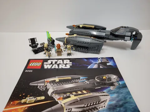8095 LEGO Star Wars: General Grievous' Starfighter (Complete) (See Description)