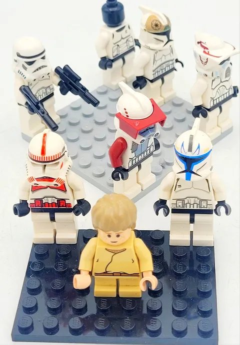 lego figures also rare, lego whole 7kg, great condition! 