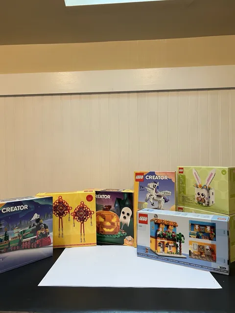 LEGO GWP Lot- Read Description 