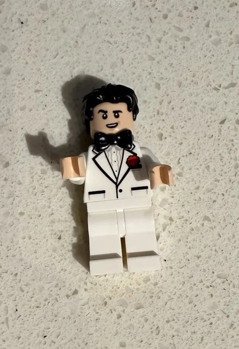 Lego Bruce Wayne White Tuxedo Set 70909