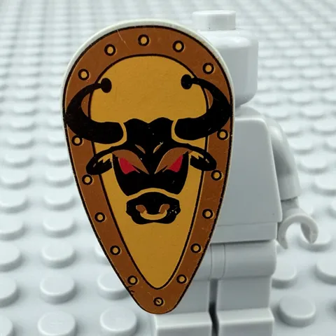 LEGO Minifigure Shield Oval with Bull Head Pattern Castle Knight Kingdom Cedric