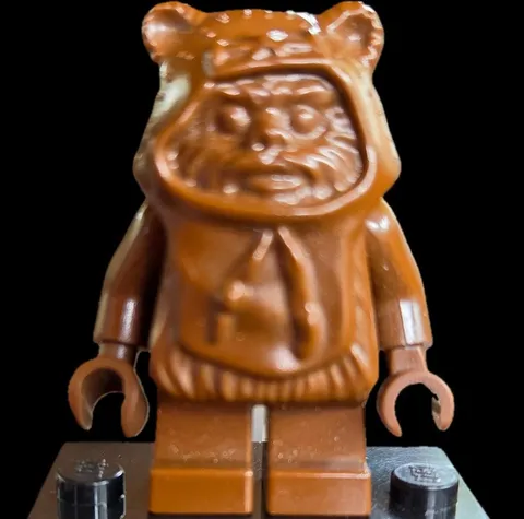 LEGO Star Wars Ewok Minifigure MiniC03 from set 7139 (2002) 