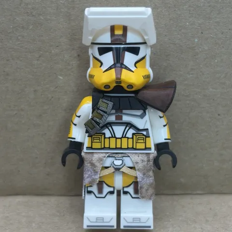 lego starwars gcc commander bly commander yellow 327th 327th with shamrock pauld