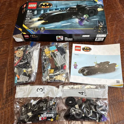 LEGO Batmobile w/ Batman & The Joker Minifigures 76224 w Box & Manual, Complete
