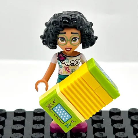 LEGO Disney 100 - Enchanted Treehouse - Mirabel Madrigal Minifigure (dis117)