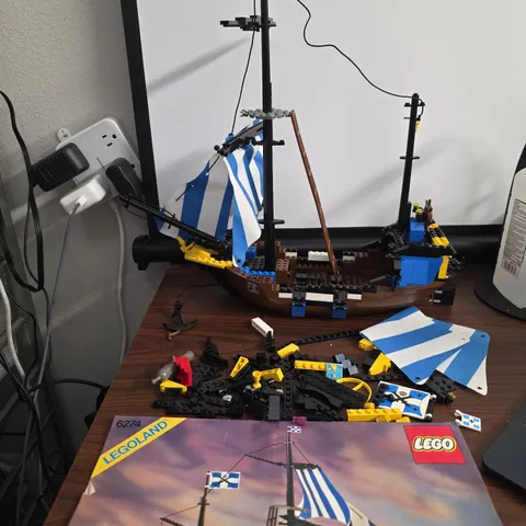 Retired LEGO Pirates: Caribbean Clipper 6274 As Pictured InComplete W Manual