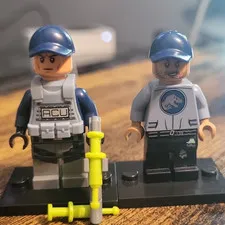 LEGO Minifigure Lot of 2 With Blue Caps Display Bases And Accessories