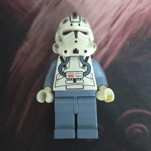 LEGO Star Wars Clone Pilot Minifigure White Helmet Blue Legs Plastic Trooper E3