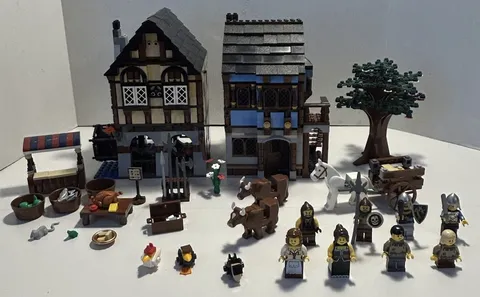 LEGO Castle: Medieval Market Village (10193) 99% Complete W/ Minifigs NO MANUAL!