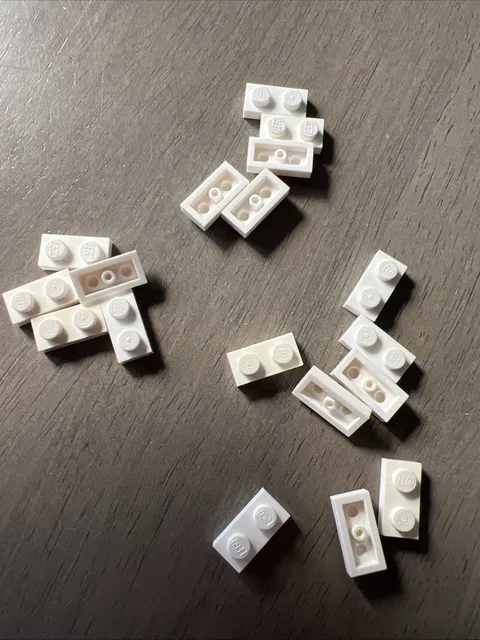 LEGO 3023 White Plate 1x2 - 19 Pieces