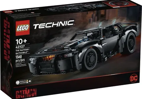 LEGO BATMAN THE BATMAN - BATMOBILE (42127) NIB Sealed Retired