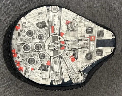 Lego Star Wars Millennium Falcon Zippered Storage Minifigure Carrying Case