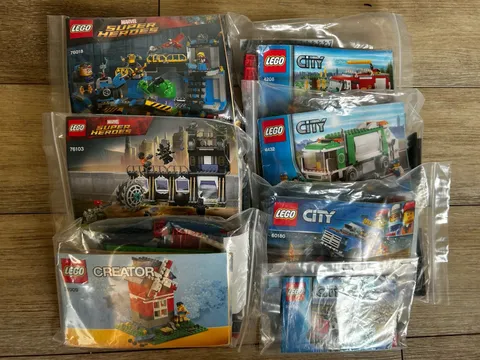 Lego Lot - 7 Complete Sets: Marvel and Lego City - SEE PICS!